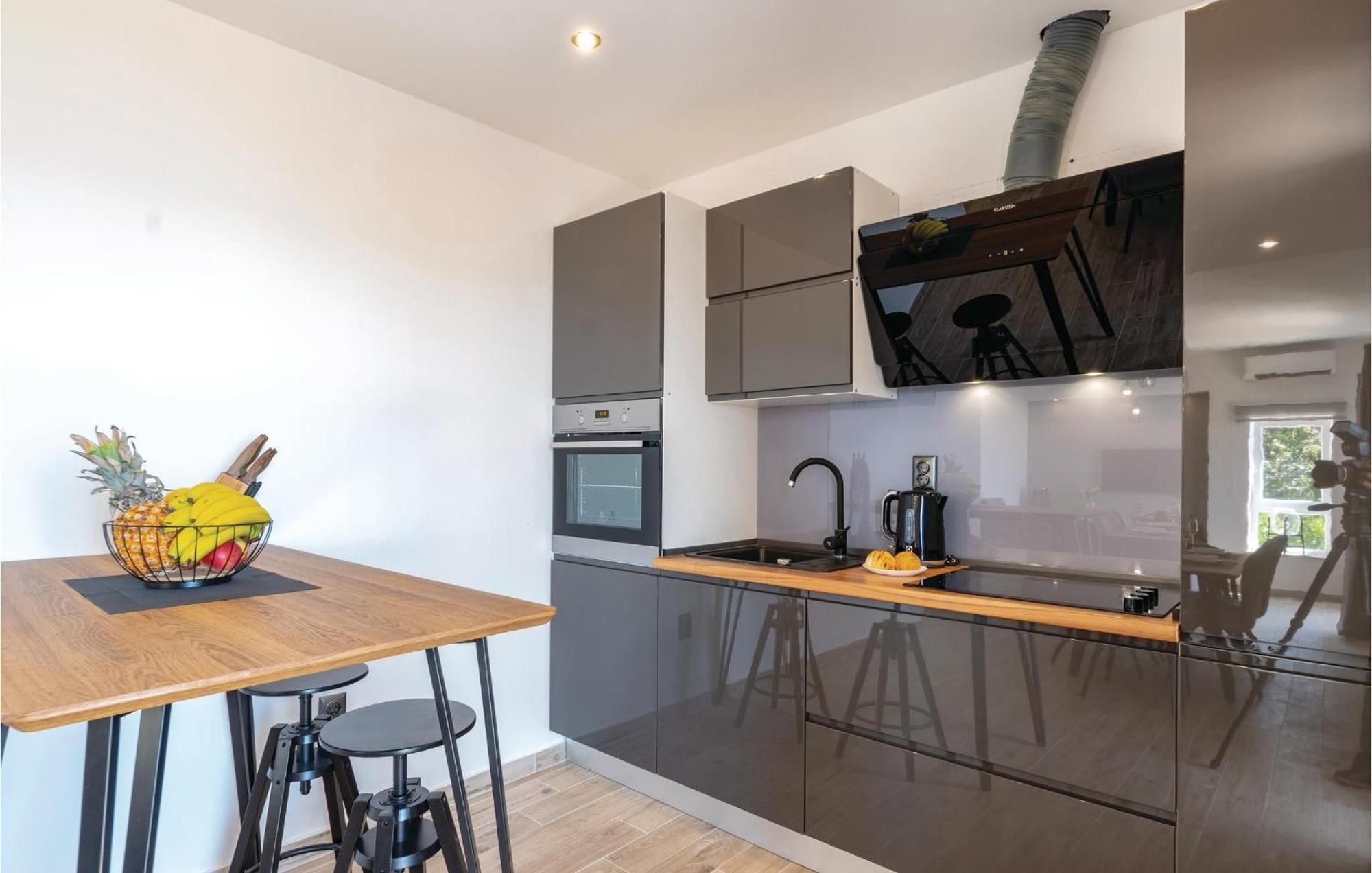 Nice Apartment In Orebic With House Sea View 外观 照片